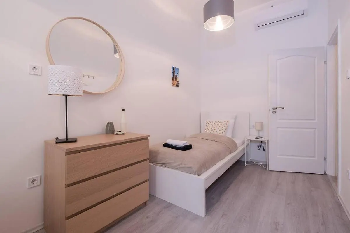 Central Brand New And Modern Apartment Budapest Ungern