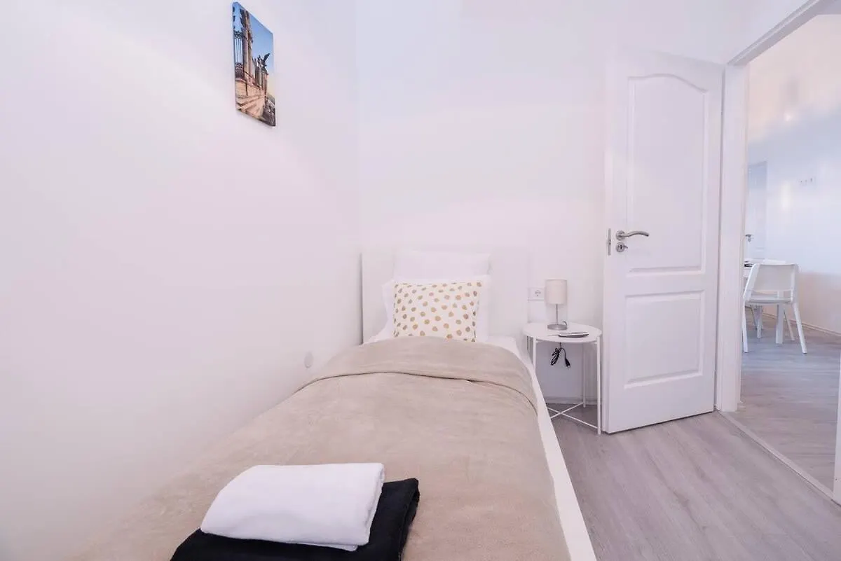 Central Brand New And Modern Apartment Budapest Ungern