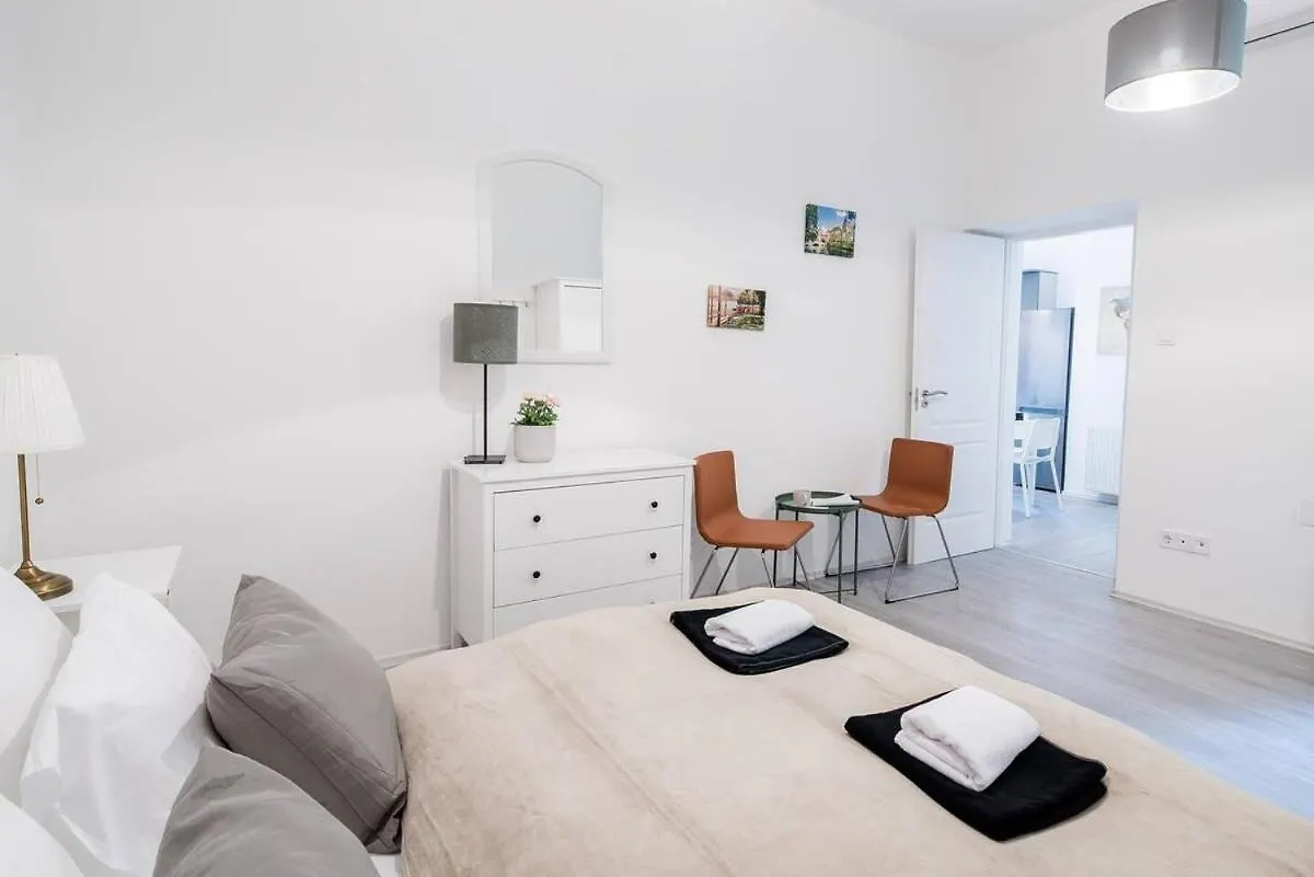 Central Brand New And Modern Apartment Budapest